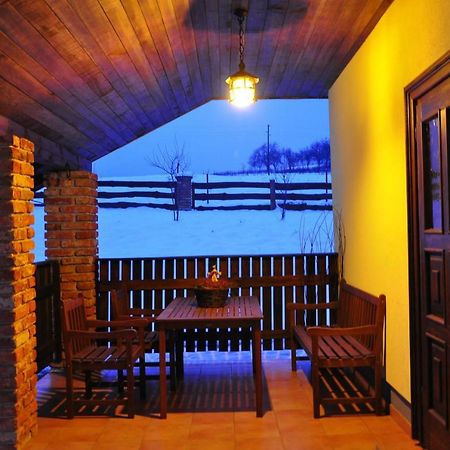 Apartments Mali Raj Dolenci Екстериор снимка