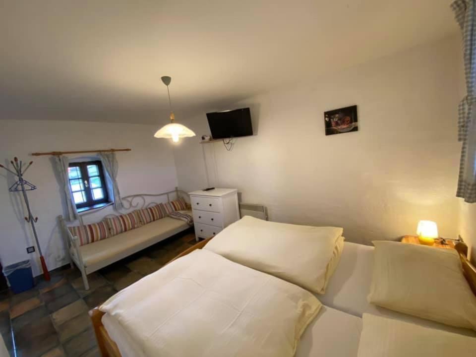 Apartments Mali Raj Dolenci Екстериор снимка