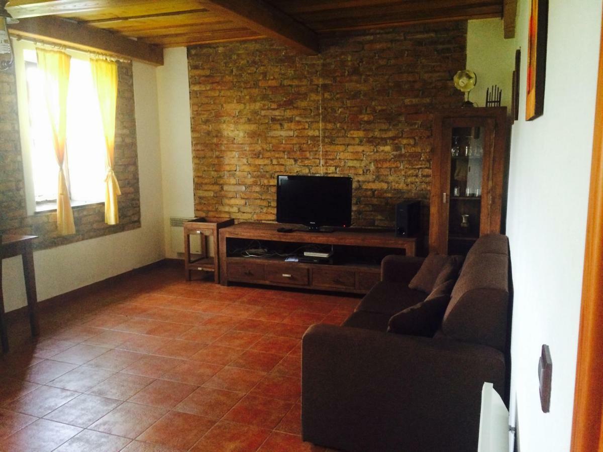 Apartments Mali Raj Dolenci Екстериор снимка