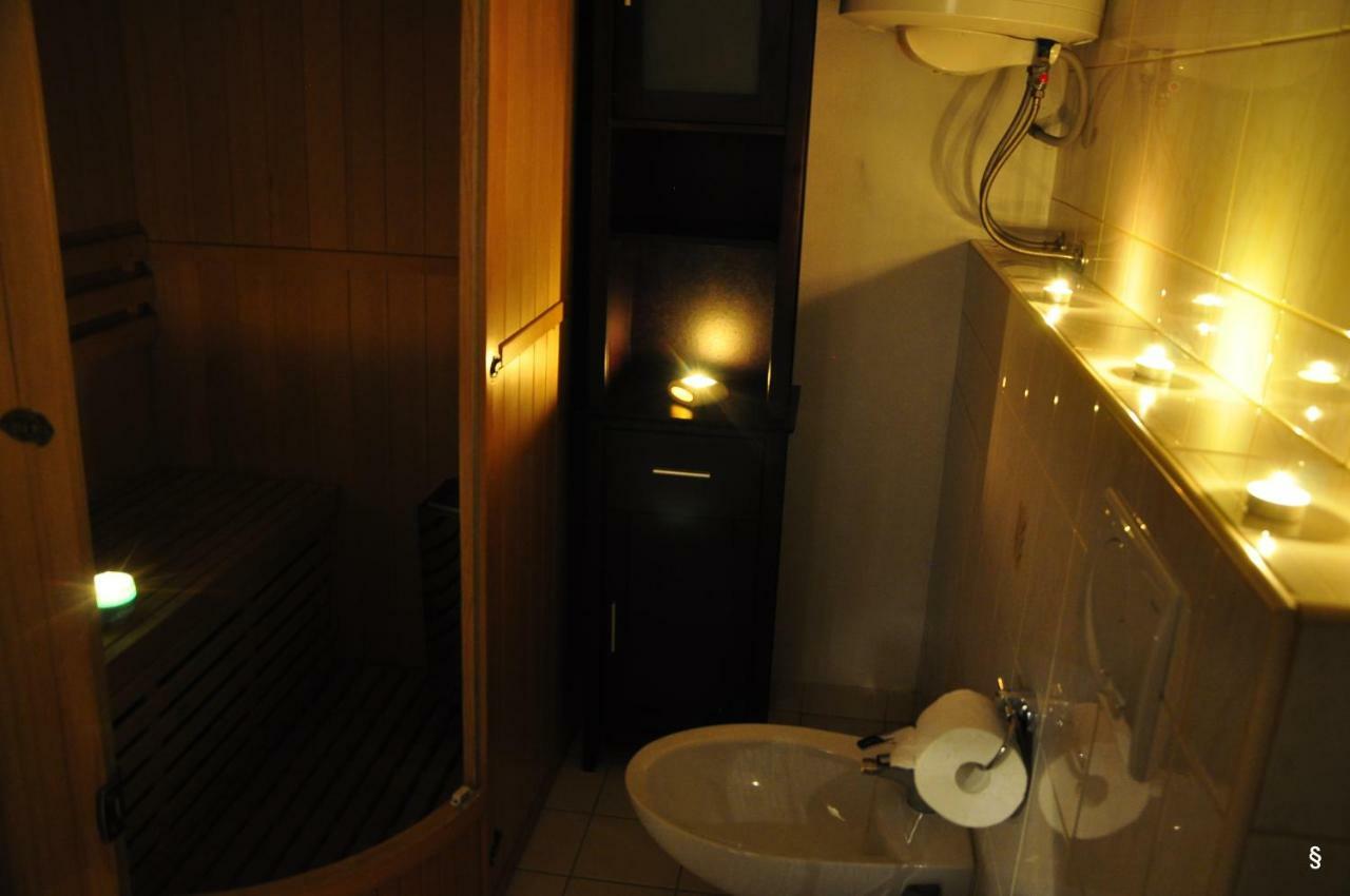 Apartments Mali Raj Dolenci Екстериор снимка