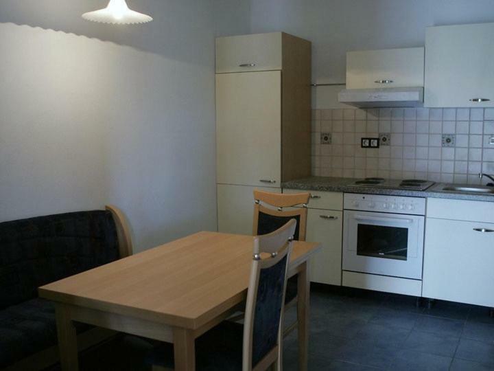 Apartments Mali Raj Dolenci Екстериор снимка